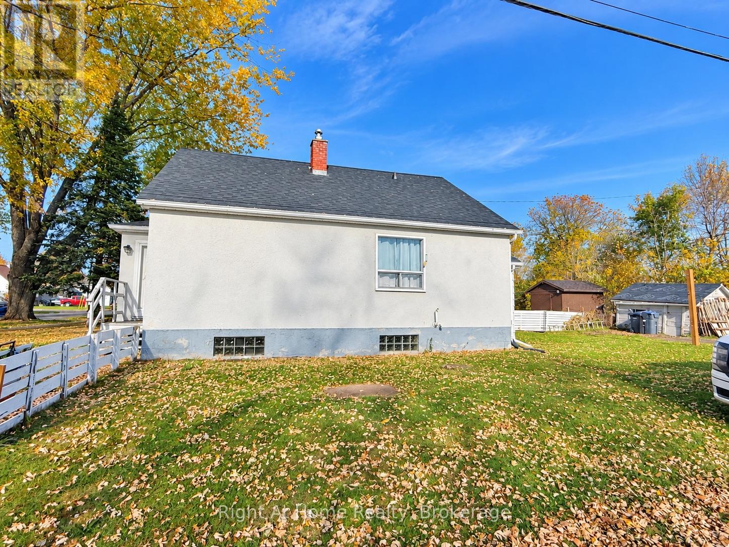 145 Kenogami Avenue S Property Photo 2