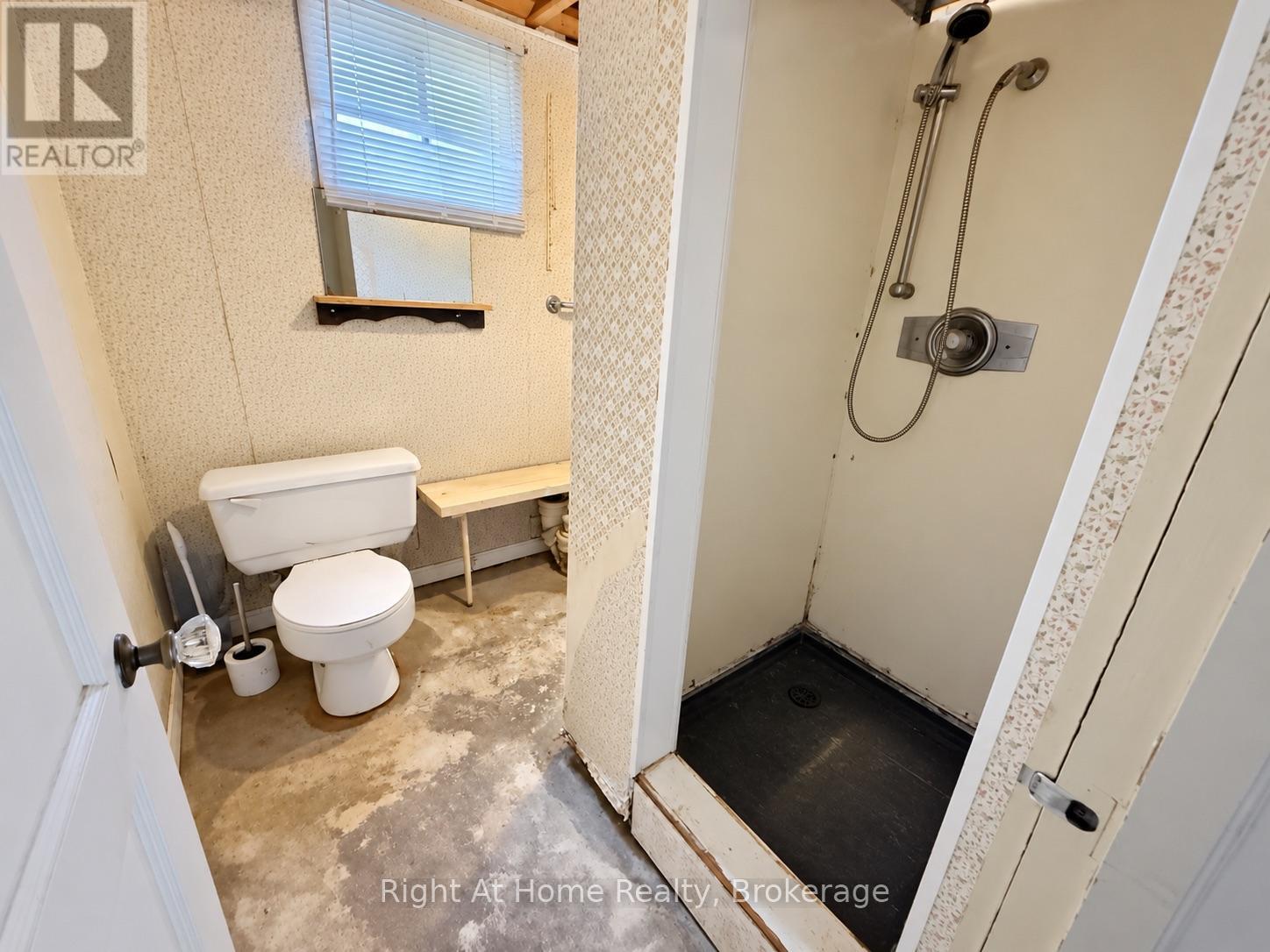 145 Kenogami Avenue S Property Photo 15