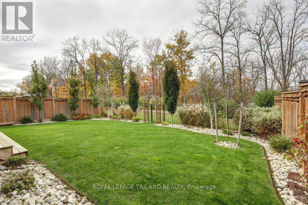 35 Royal Dornoch Drive Property Photo 9