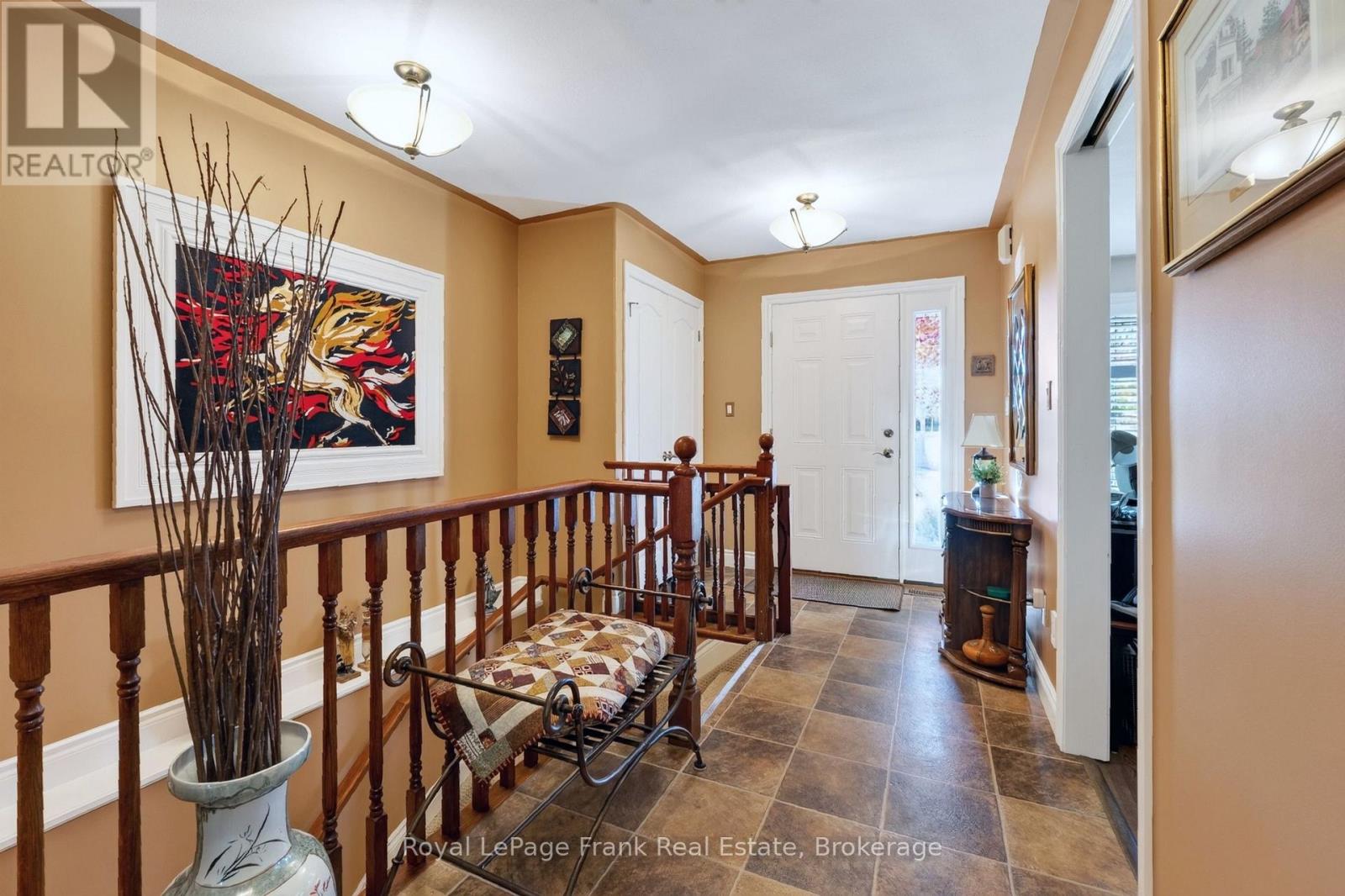 39 Green Arbour Way Property Photo 4