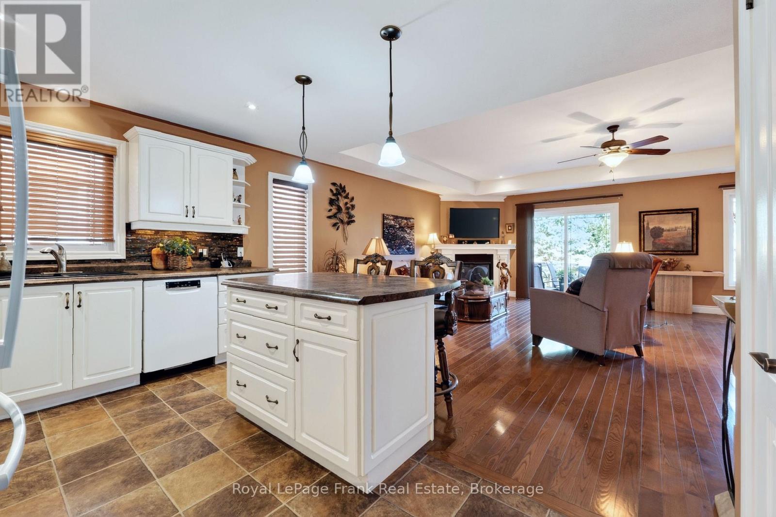 39 Green Arbour Way Property Photo 6