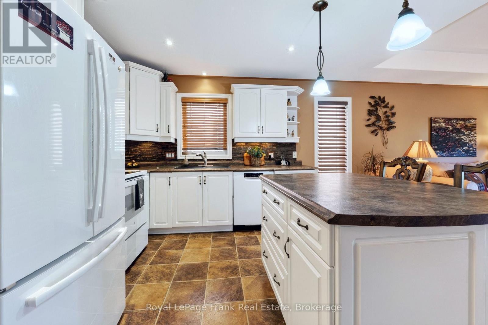 39 Green Arbour Way Property Photo 13