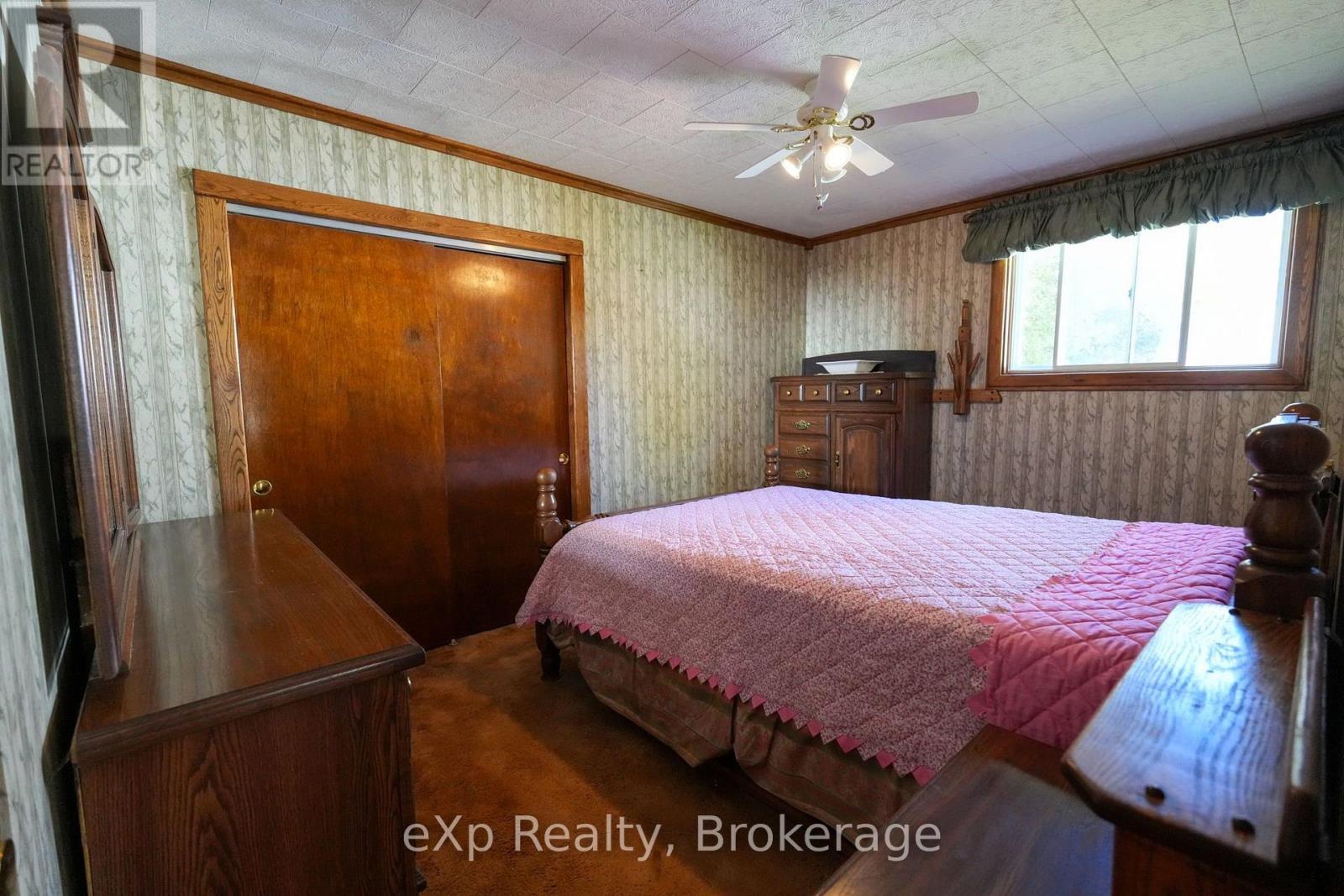 778 8th Avenue E Property Photo 18