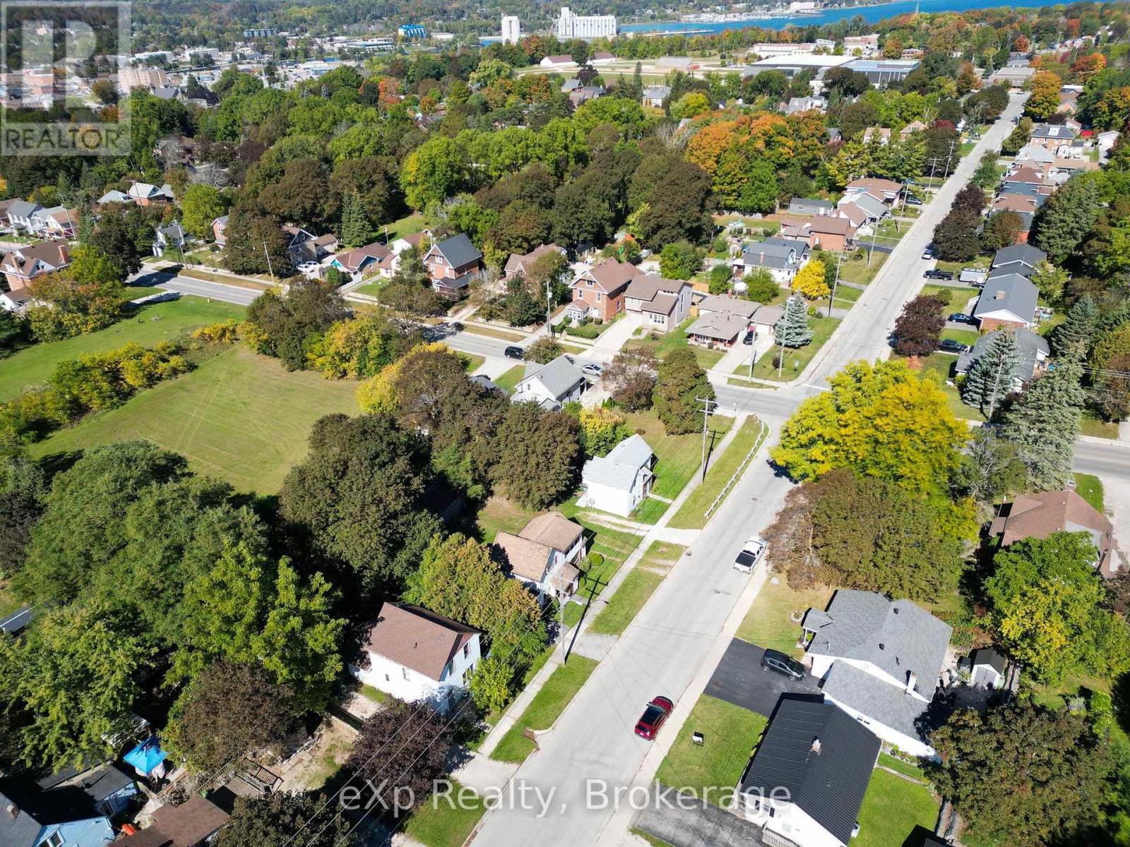 778 8th Avenue E Property Photo 39