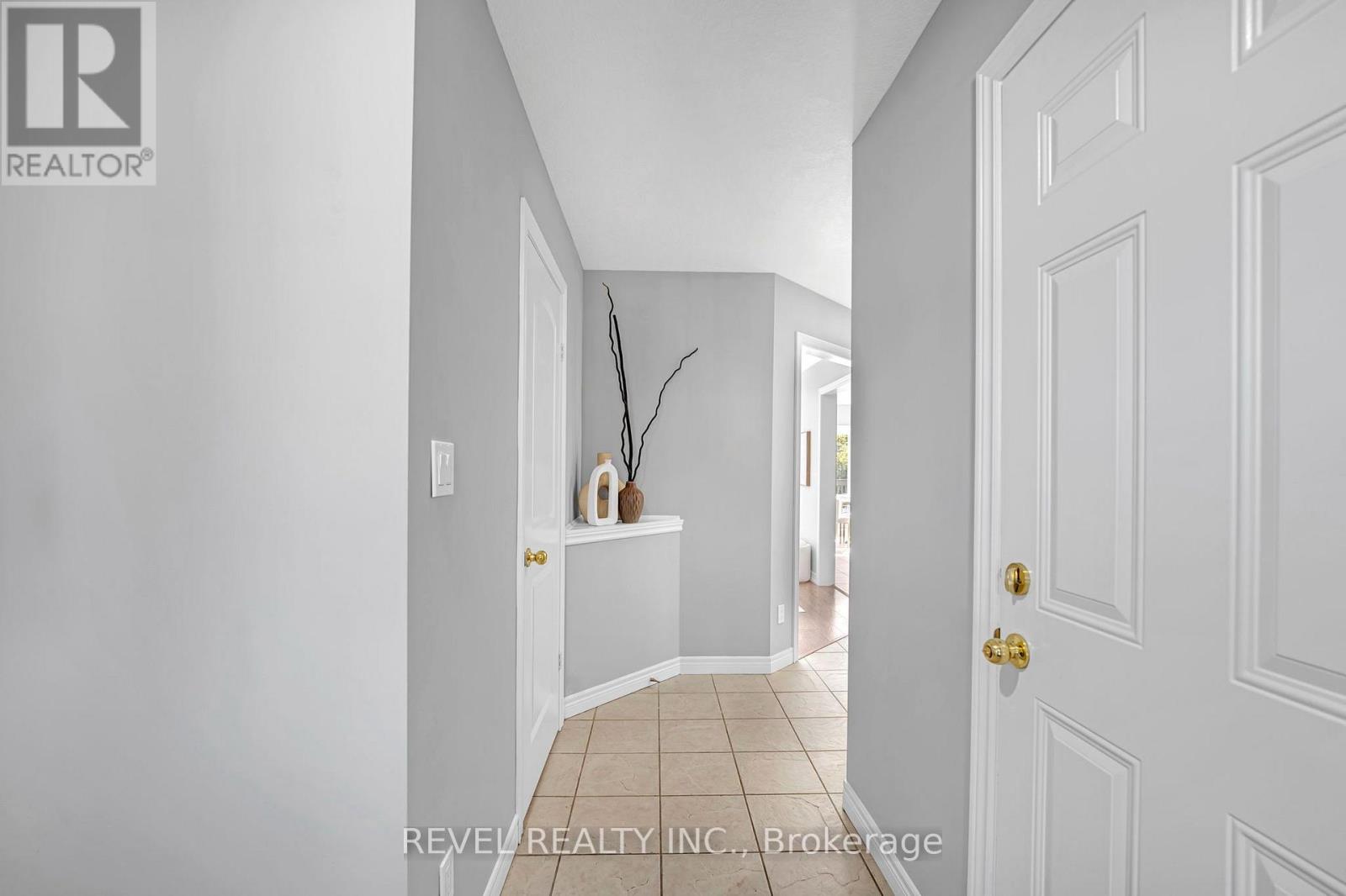 40 Yates Avenue Property Photo 6