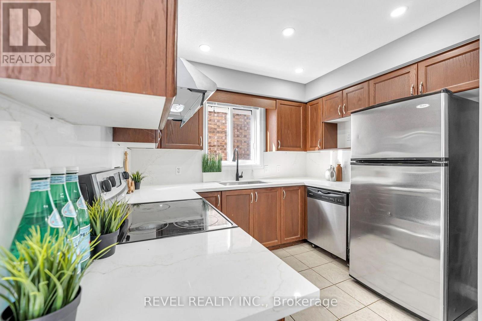 40 Yates Avenue Property Photo 24