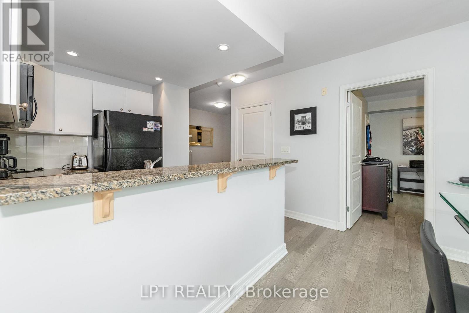 305 - 200 Besserer Street Property Photo 12