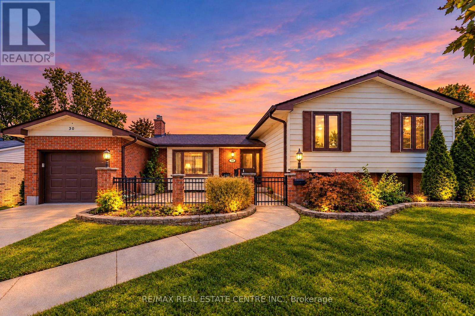 30 COWAN AVENUE