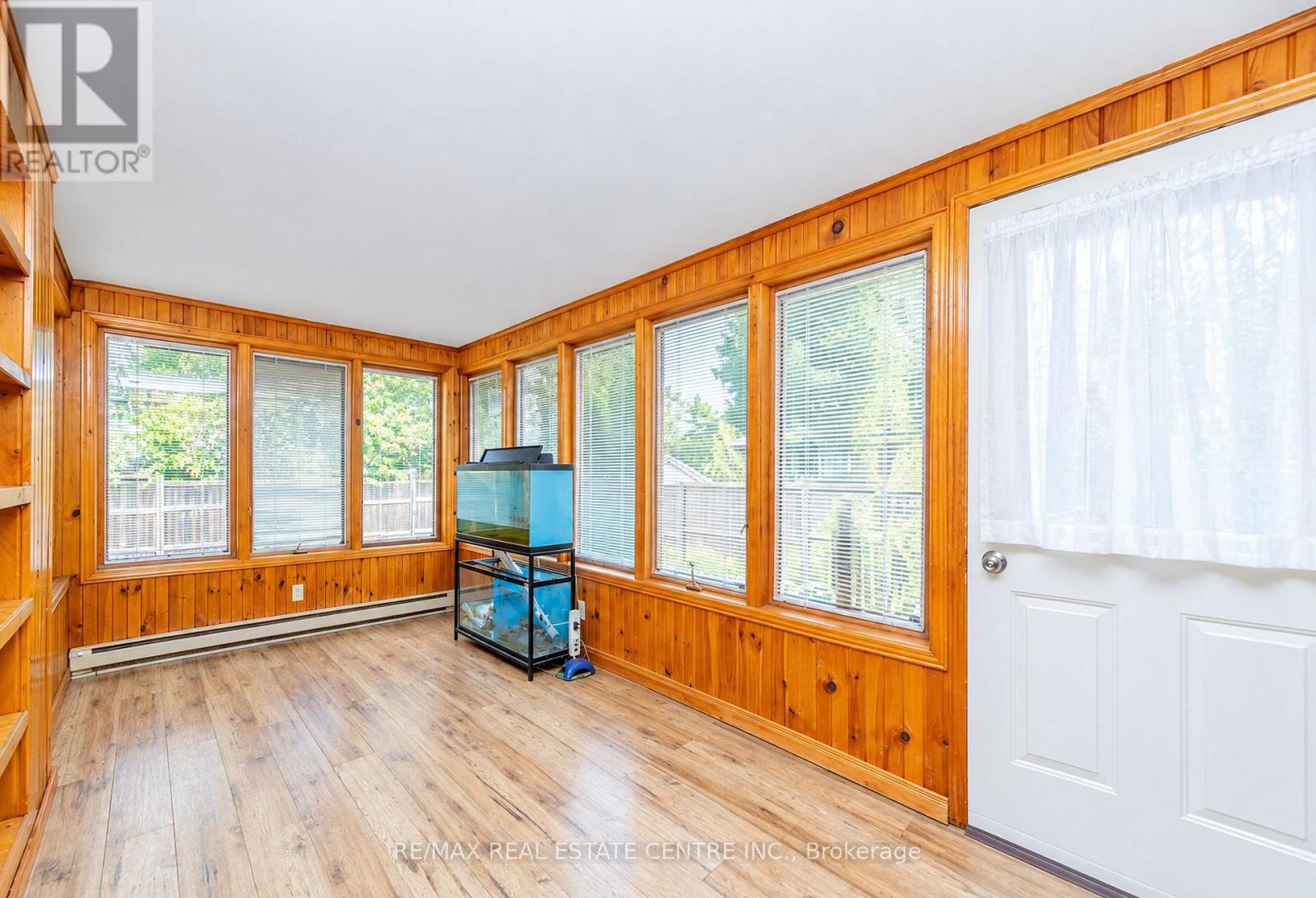 30 Cowan Avenue Property Photo 19