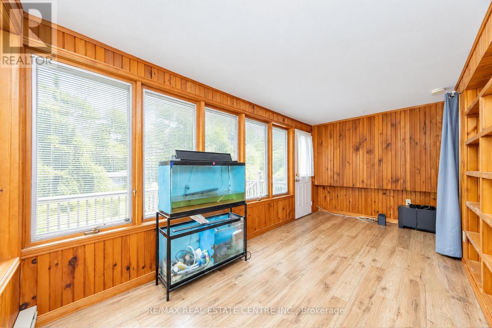 30 Cowan Avenue Property Photo 21
