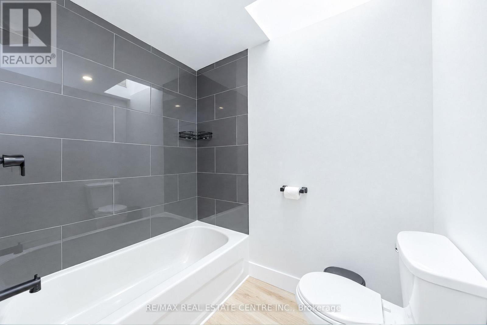 30 Cowan Avenue Property Photo 23
