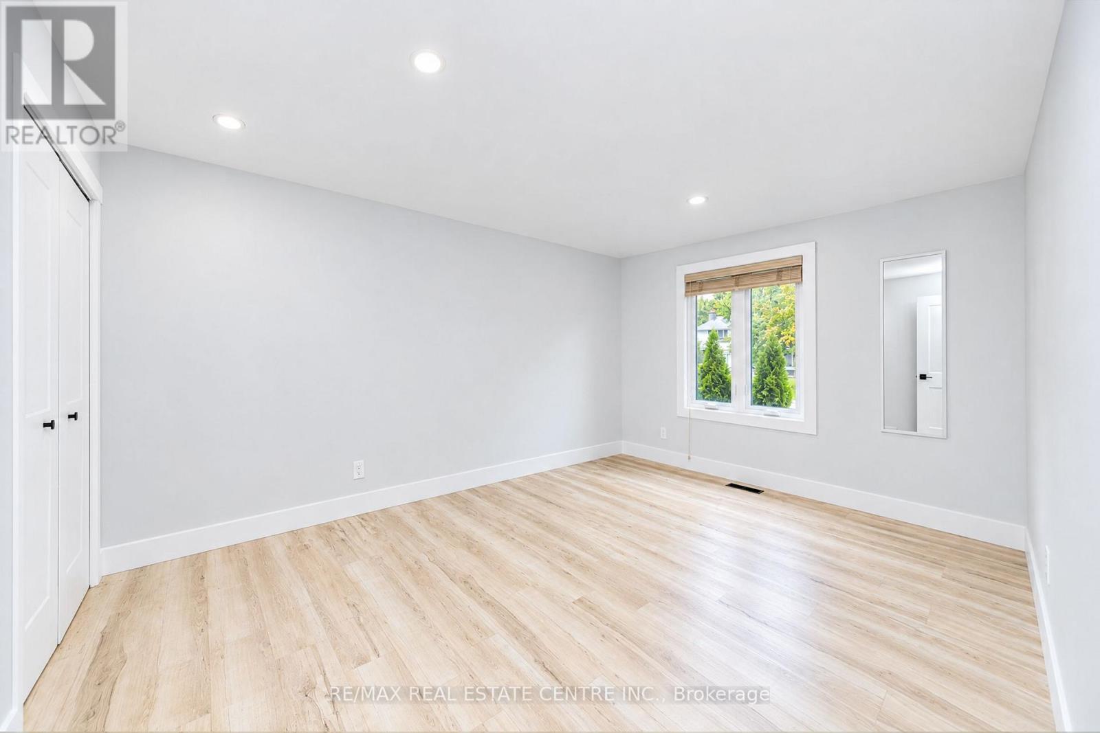 30 Cowan Avenue Property Photo 26