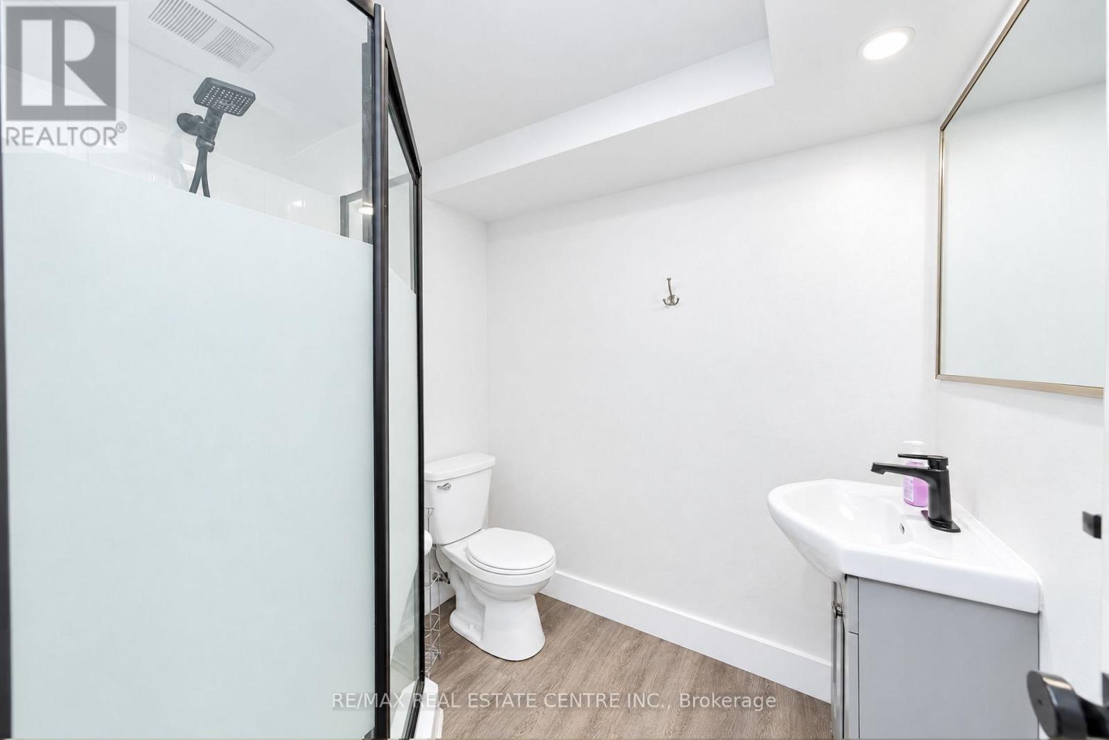 30 Cowan Avenue Property Photo 27
