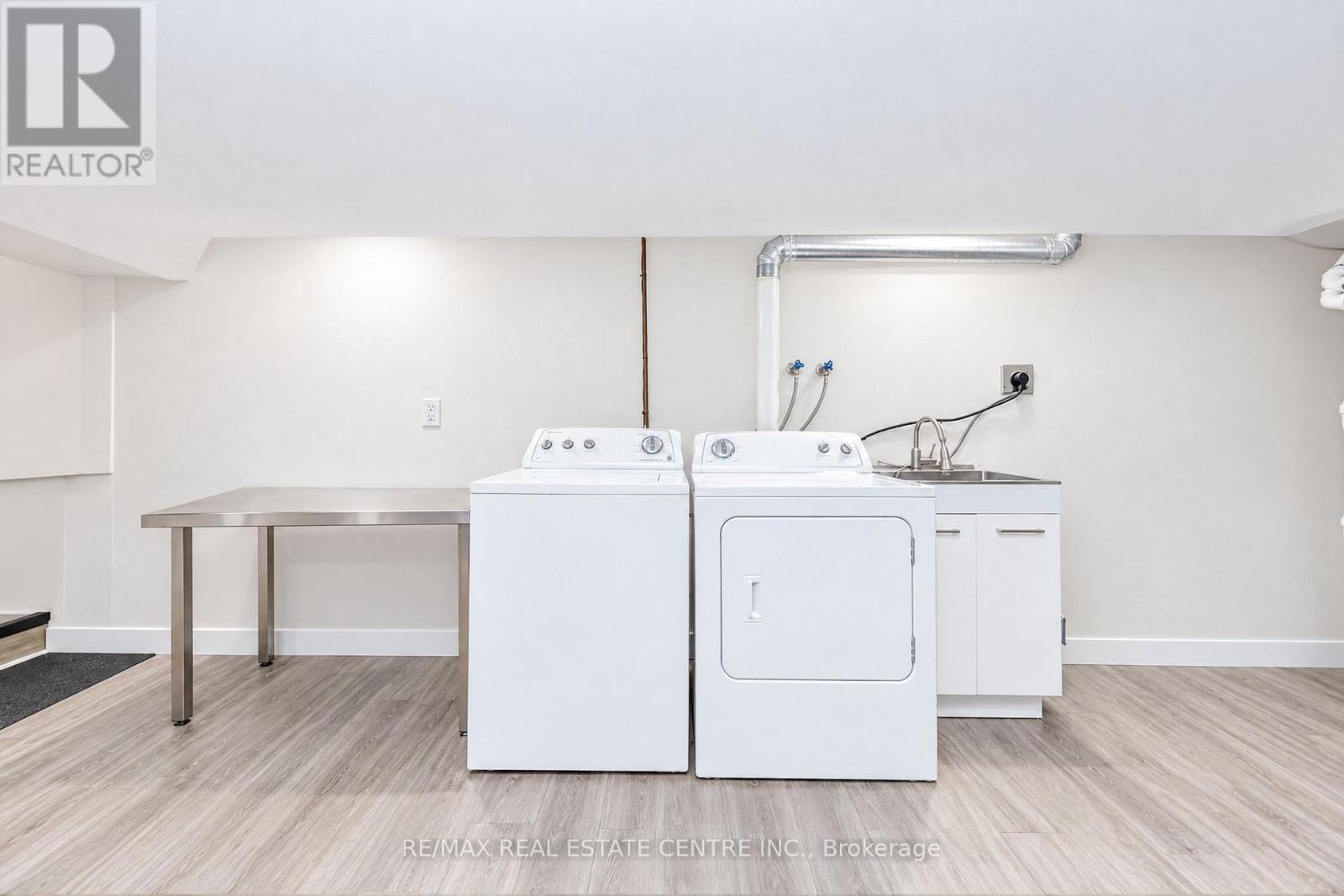 30 Cowan Avenue Property Photo 32