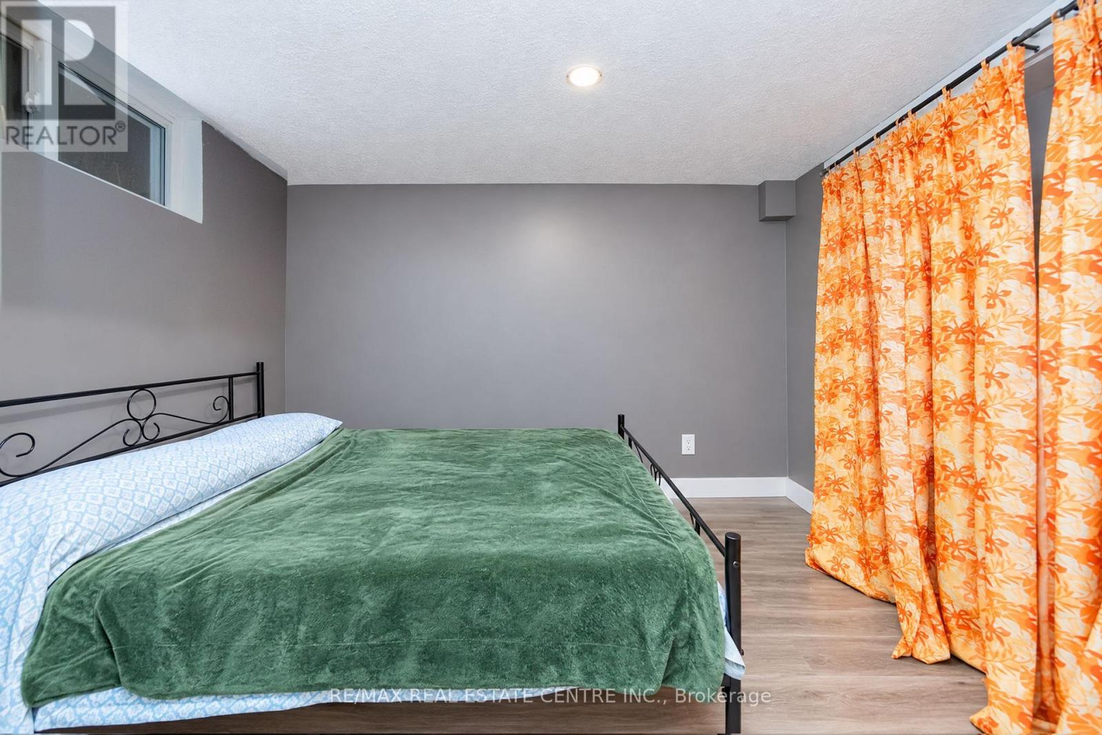 30 Cowan Avenue Property Photo 35