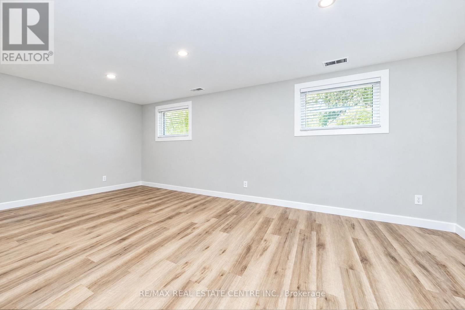 30 Cowan Avenue Property Photo 36