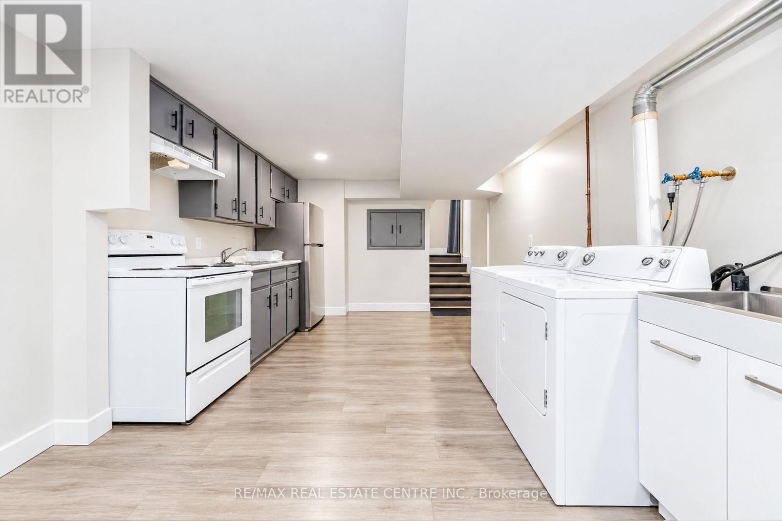 30 Cowan Avenue Property Photo 39