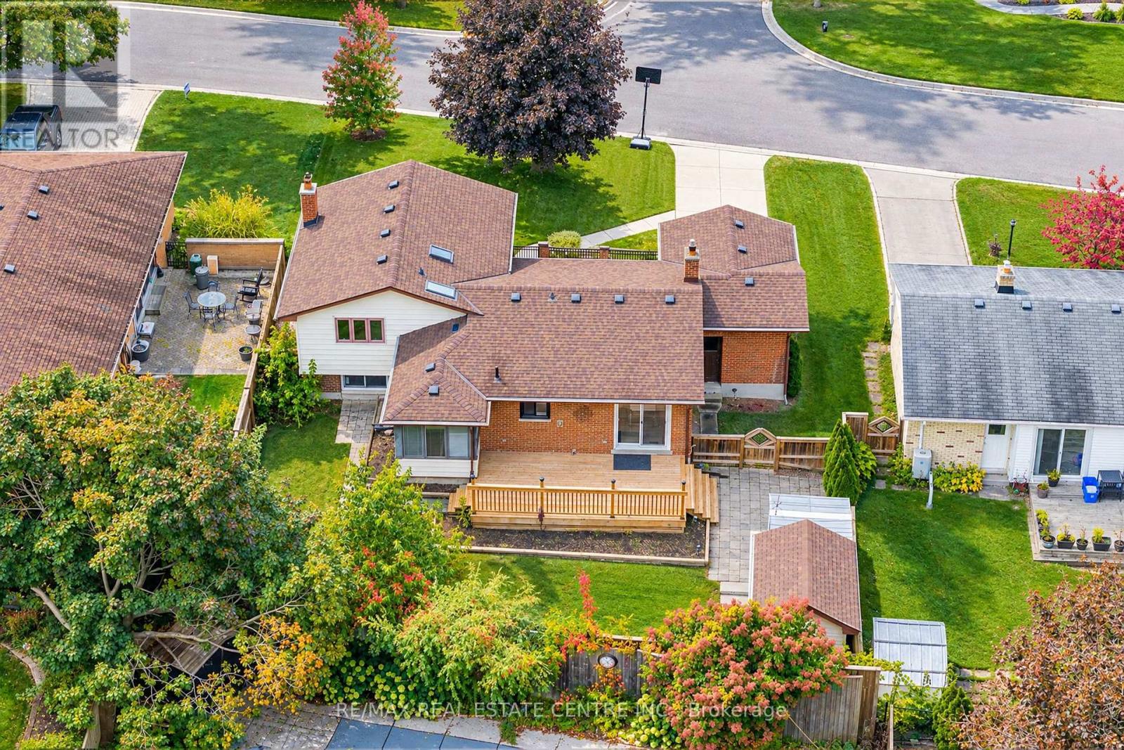 30 Cowan Avenue Property Photo 43