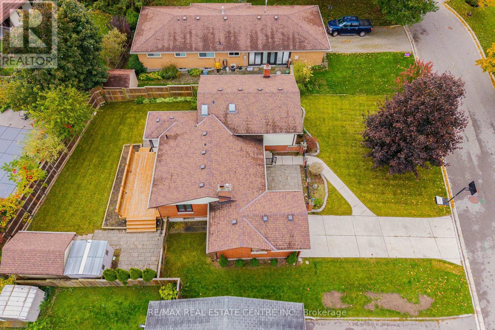 30 Cowan Avenue Property Photo 45