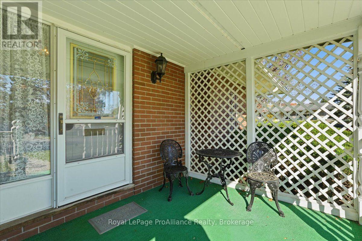 9 Parkview Heights Property Photo 45