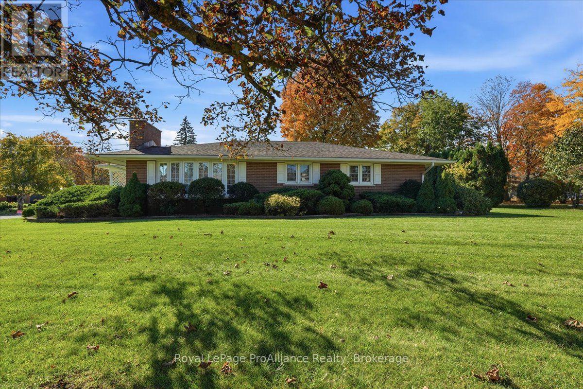 9 Parkview Heights Property Photo 46