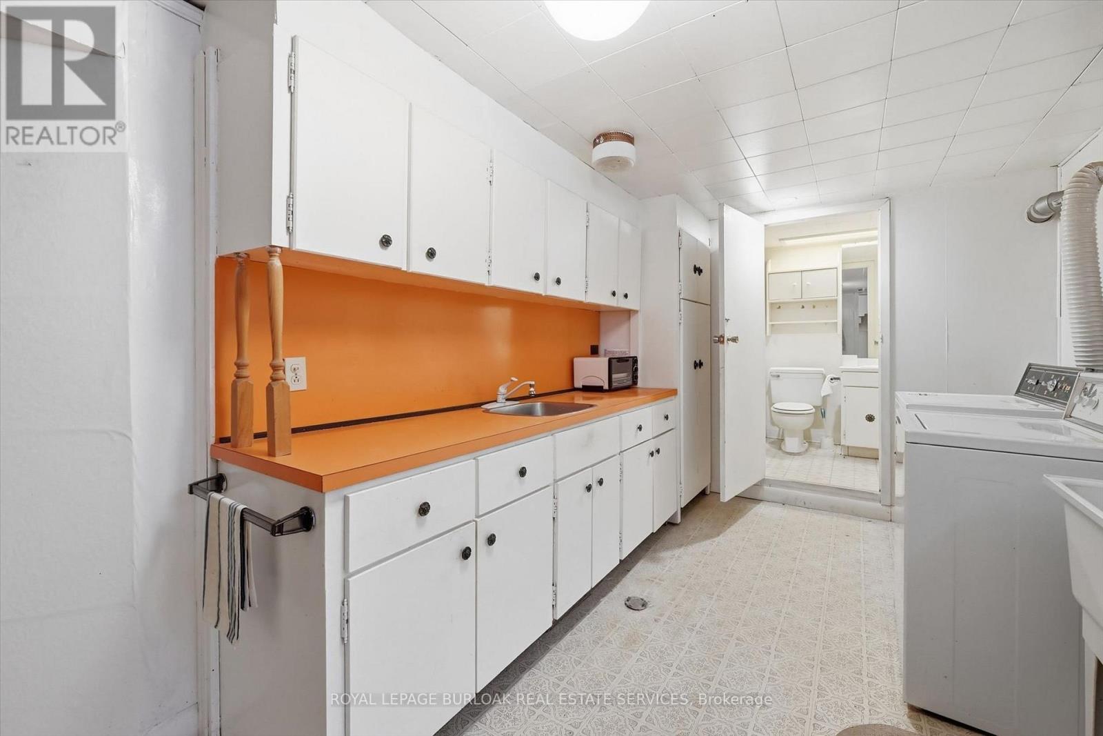 138 Luscombe Street Property Photo 24