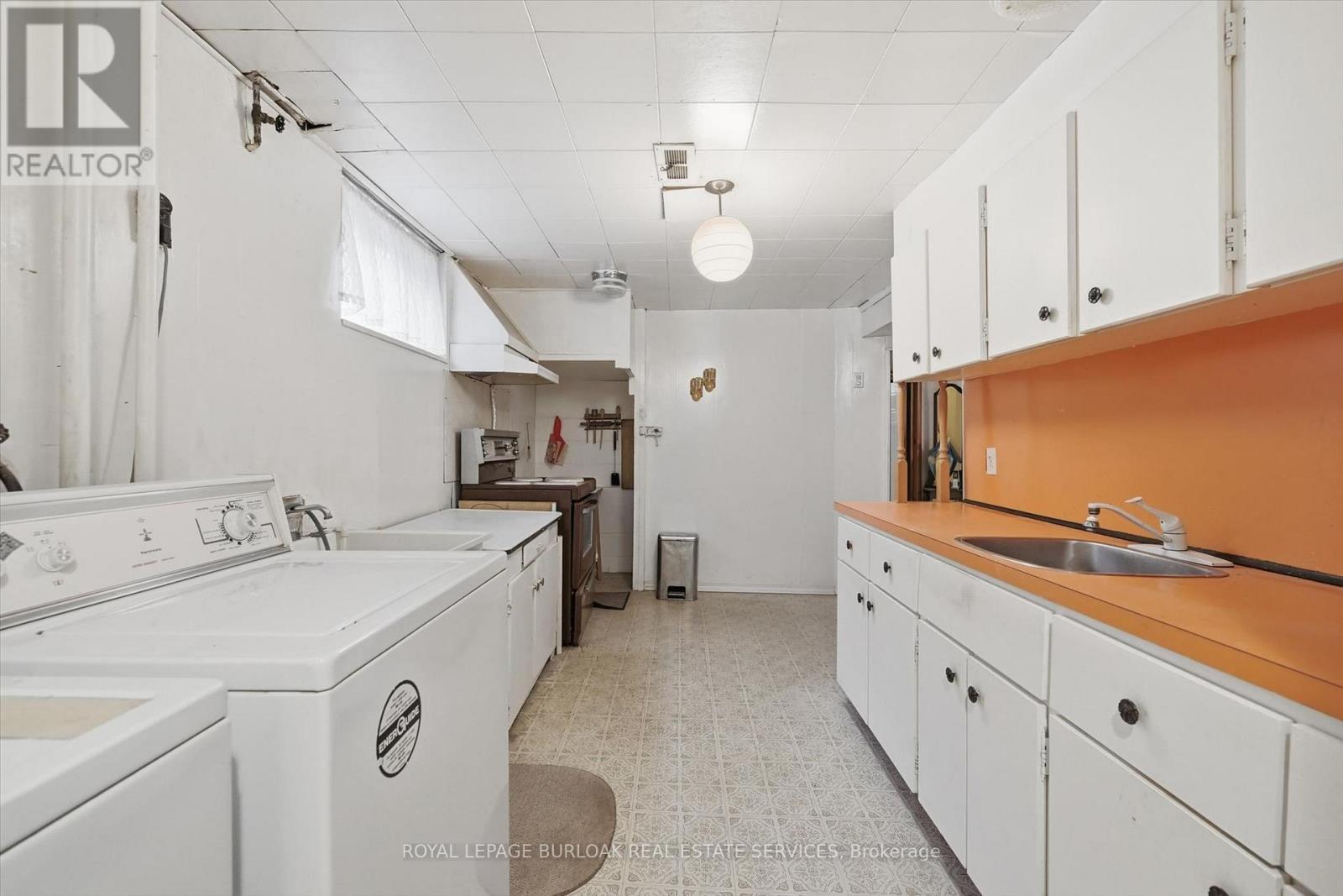 138 Luscombe Street Property Photo 25