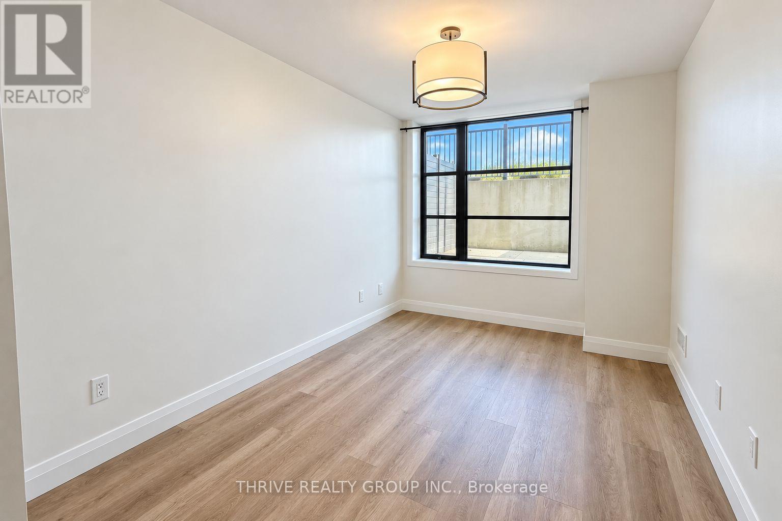 183 - 3900 Savoy Street Property Photo 23