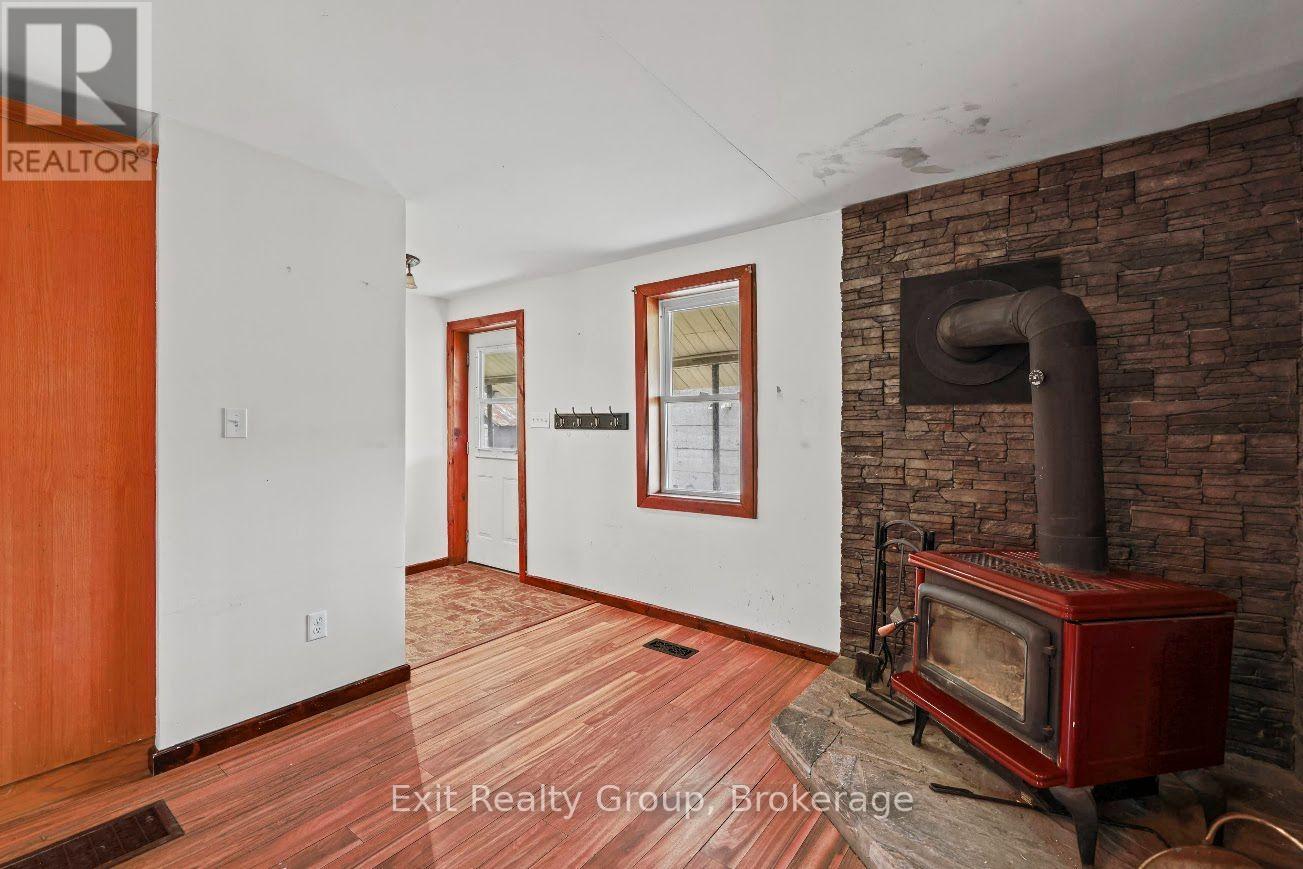 2343 Upper Flinton Road Property Photo 5