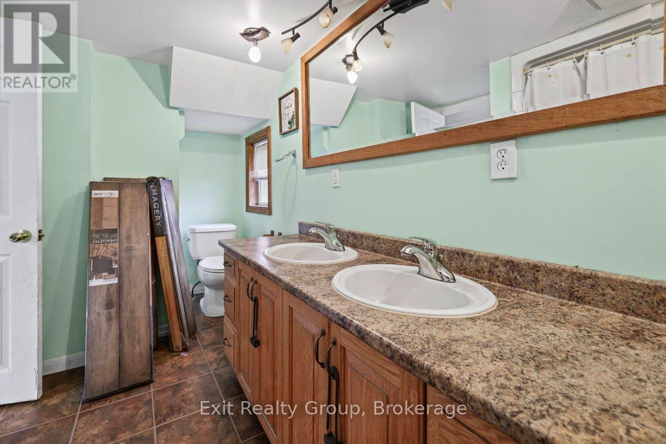 2343 Upper Flinton Road Property Photo 11