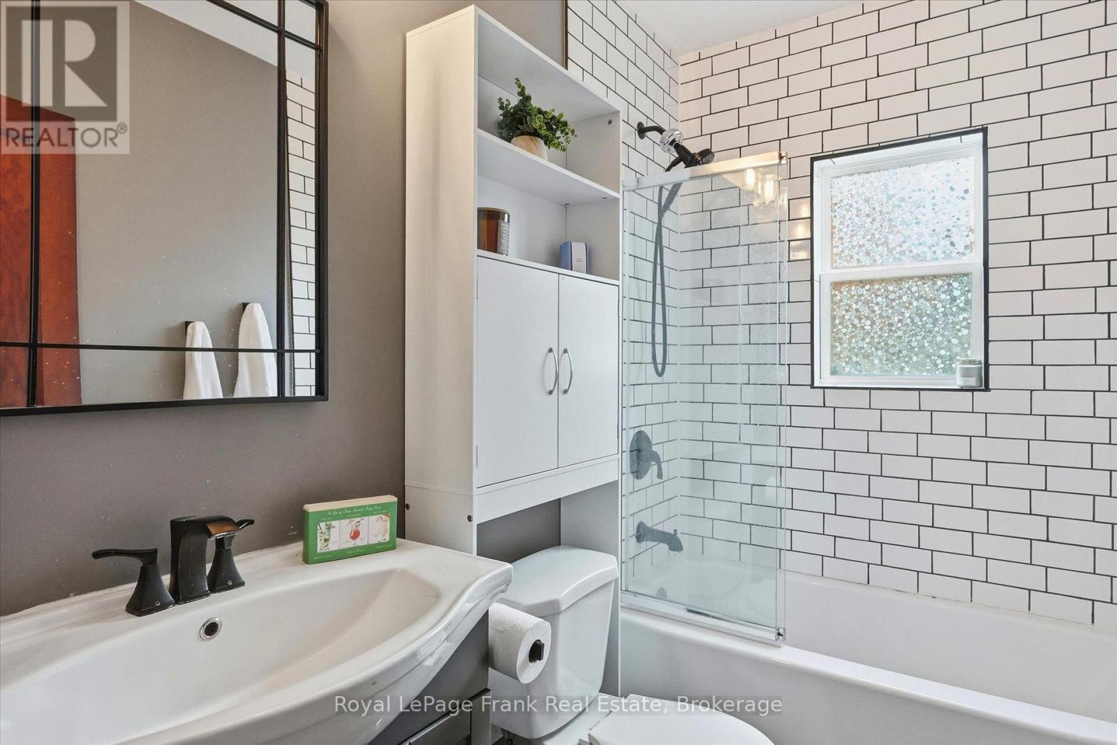 130 Maria Street Property Photo 14