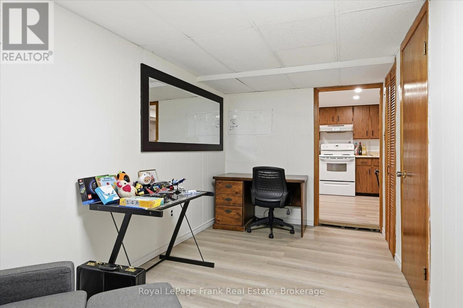 130 Maria Street Property Photo 23