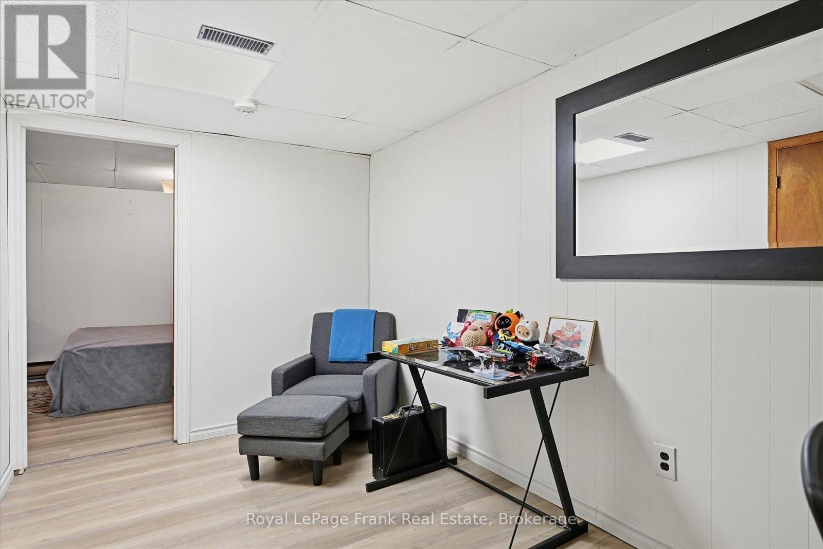 130 Maria Street Property Photo 24