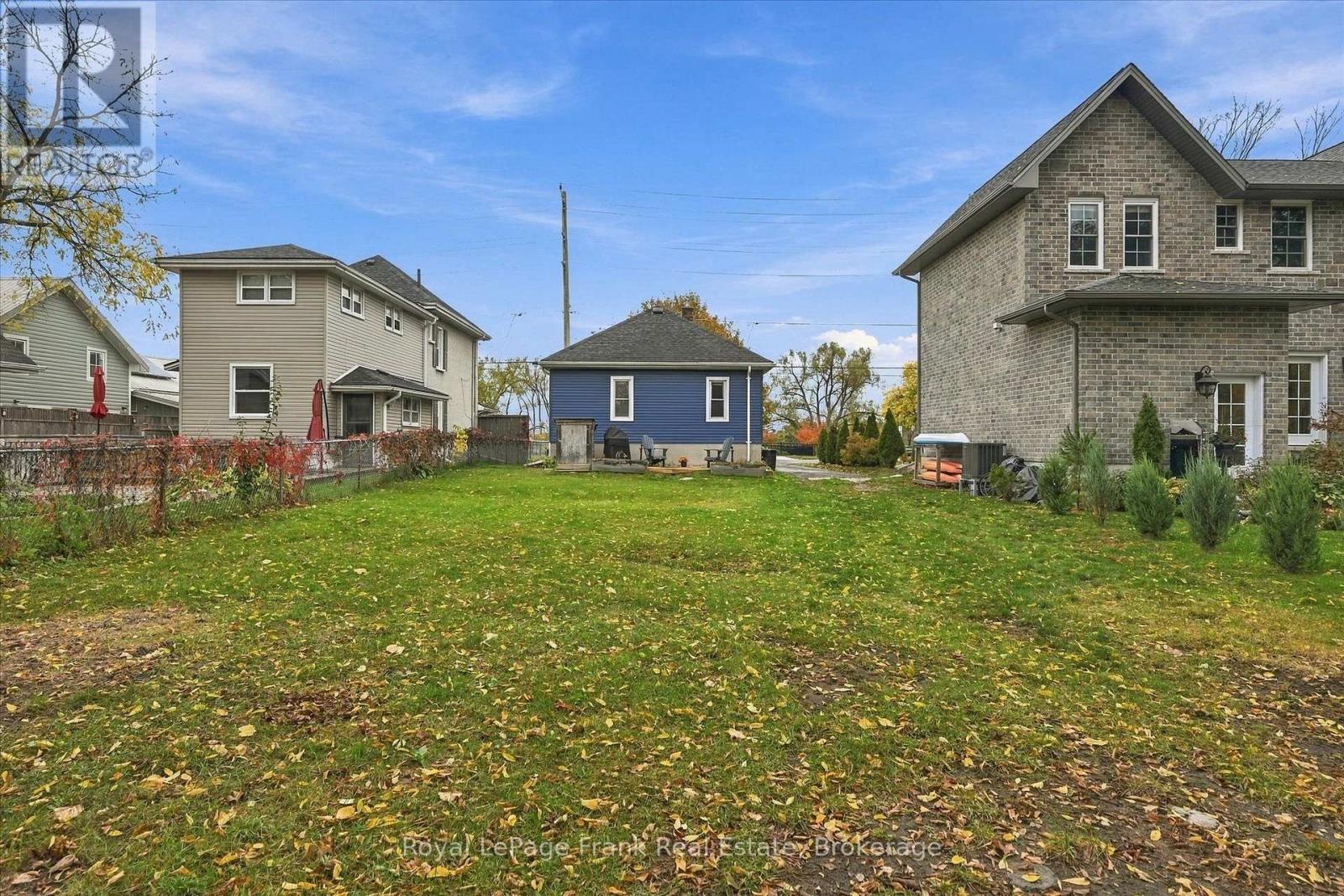 130 Maria Street Property Photo 35