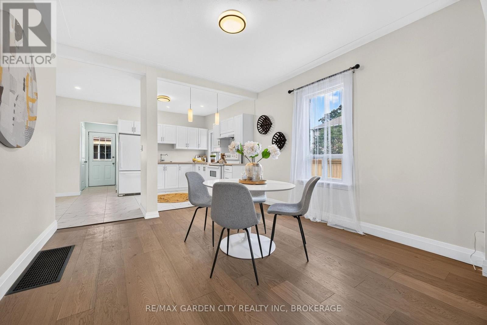 75 Keith Street Property Photo 7
