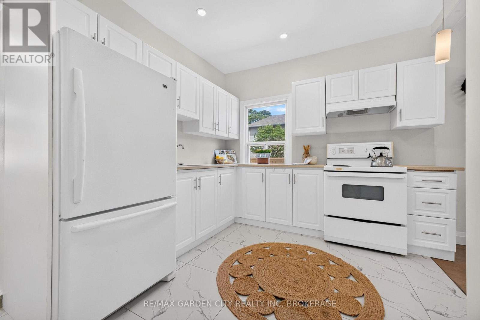 75 Keith Street Property Photo 14