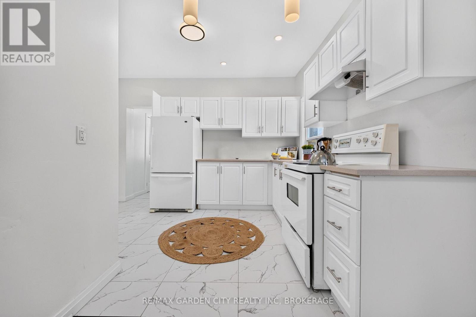 75 Keith Street Property Photo 16