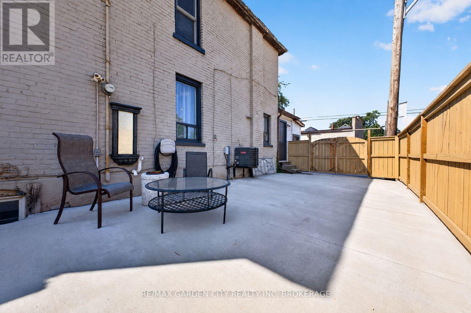 75 Keith Street Property Photo 43