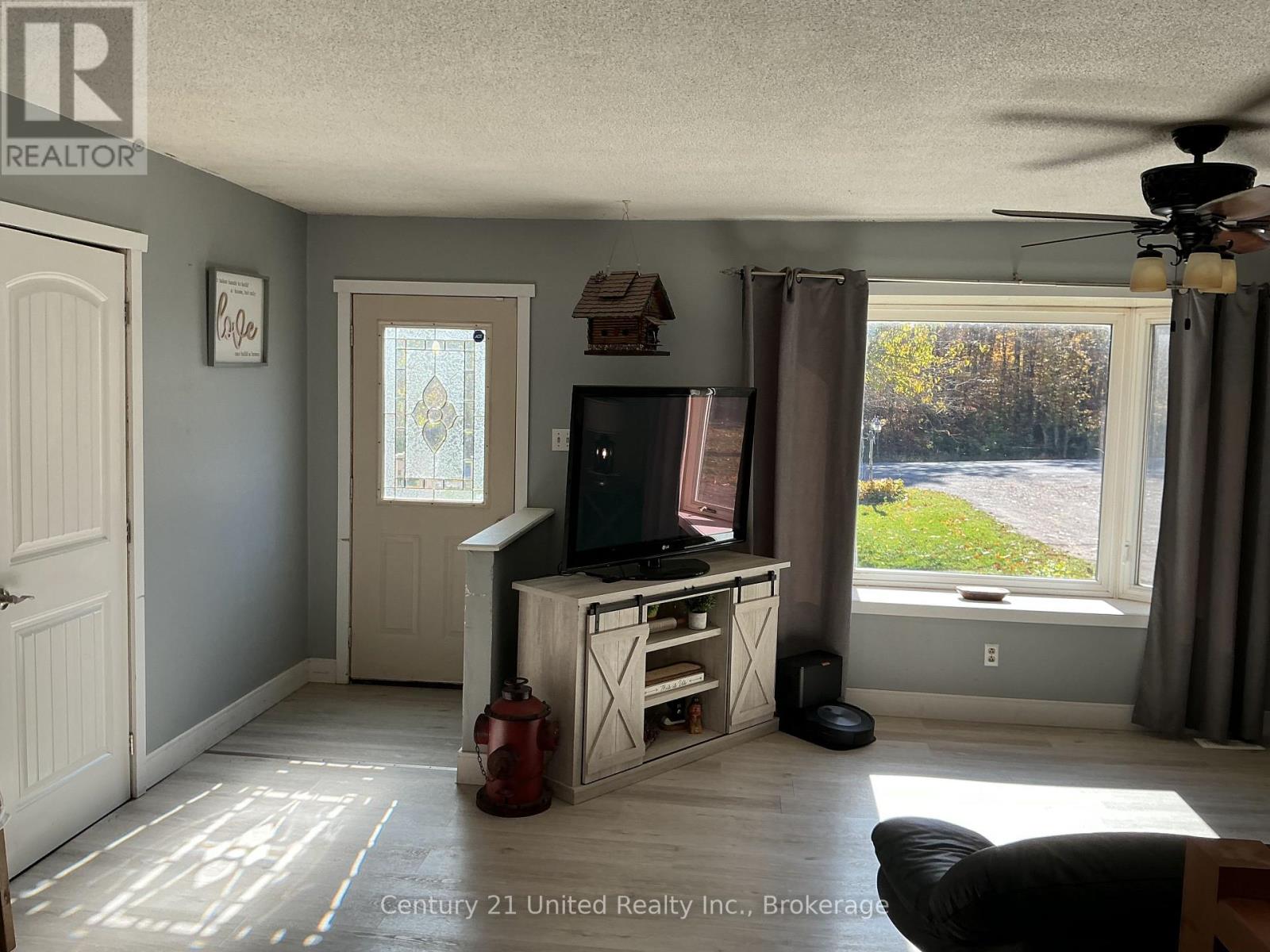 351 Station Road Property Photo 12