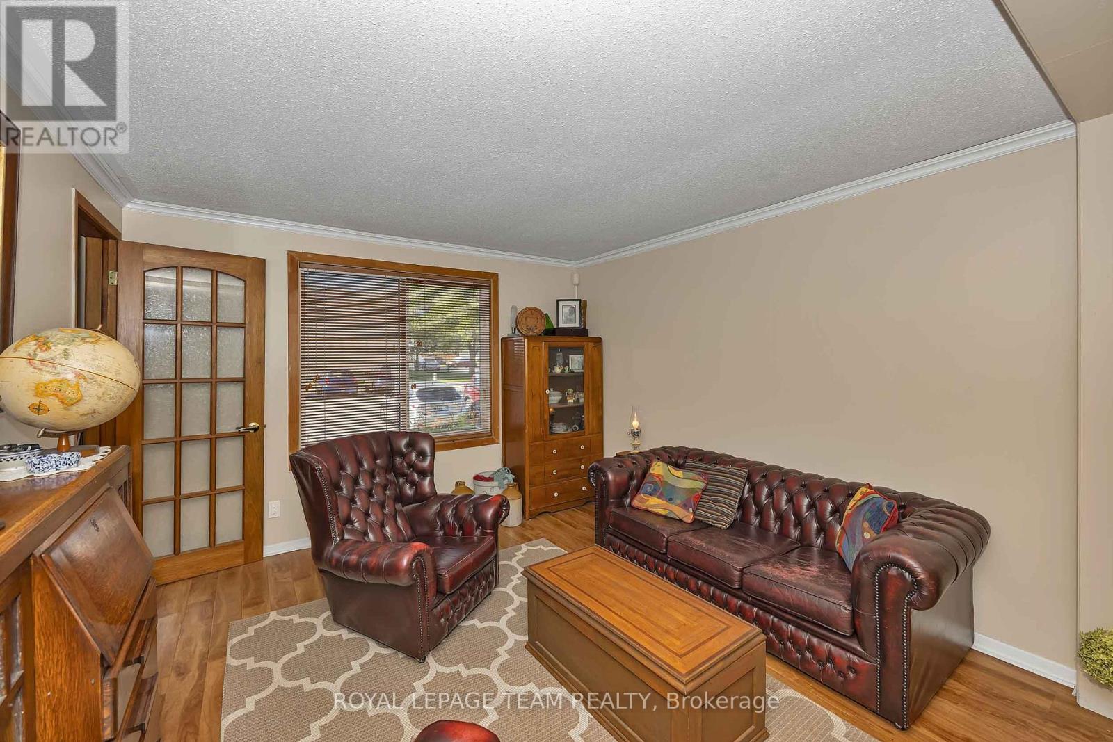 F - 1516 Beaverpond Drive Property Photo 9