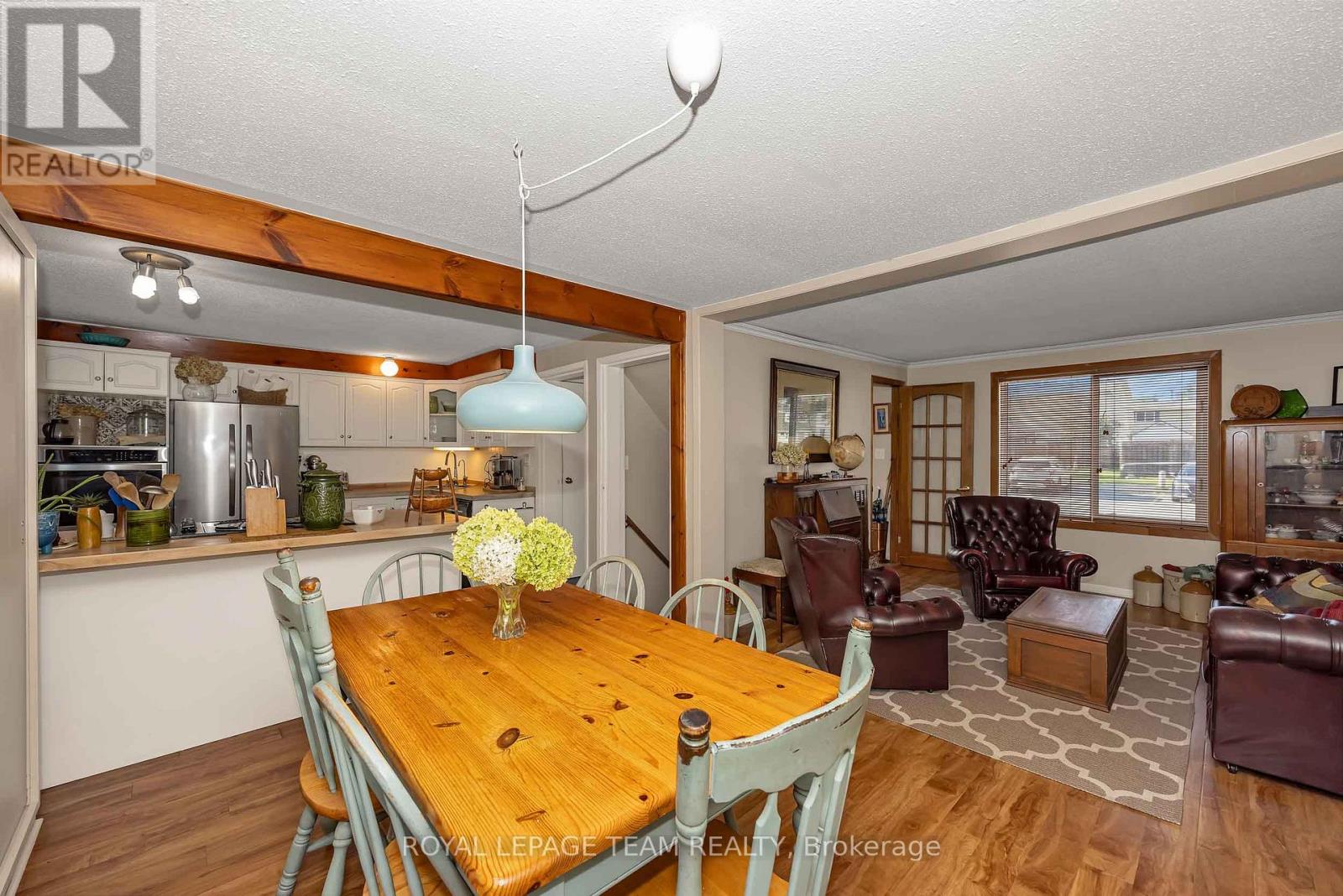 F - 1516 Beaverpond Drive Property Photo 12