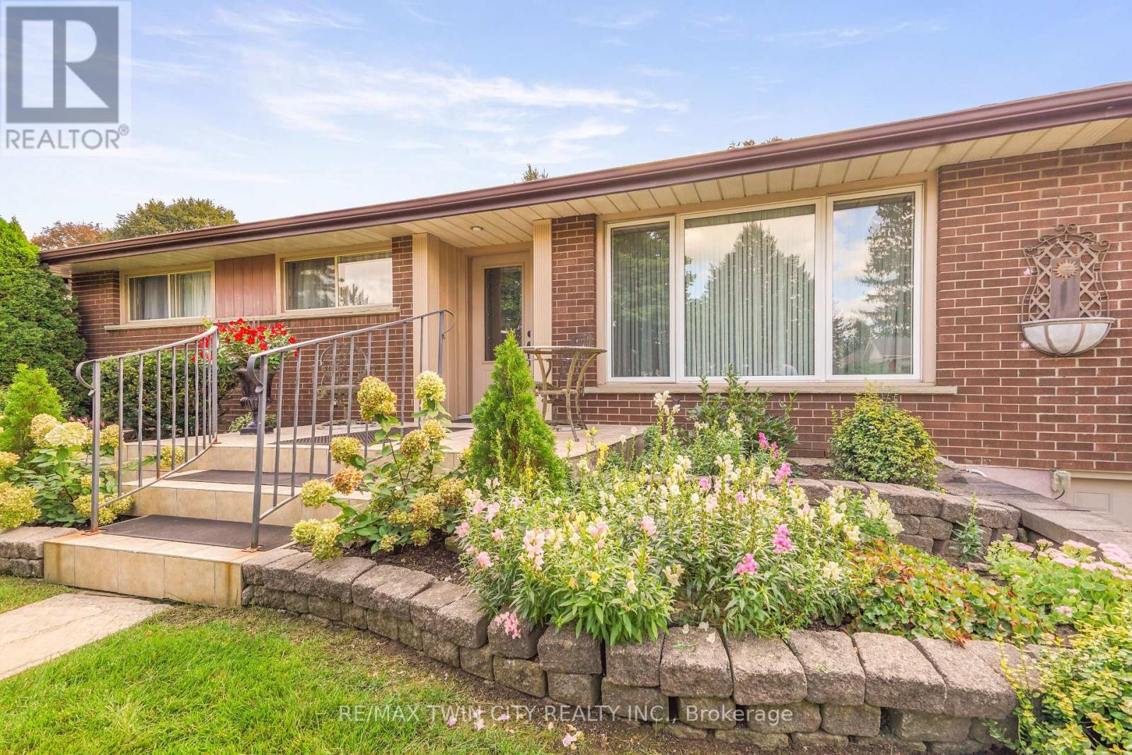 25 Brier Crescent Property Photo 7