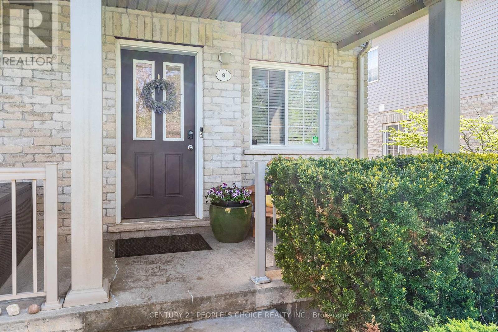 9 - 35 Mountford Drive Property Photo 4