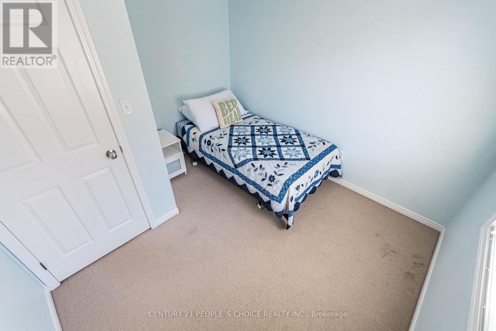 9 - 35 Mountford Drive Property Photo 33