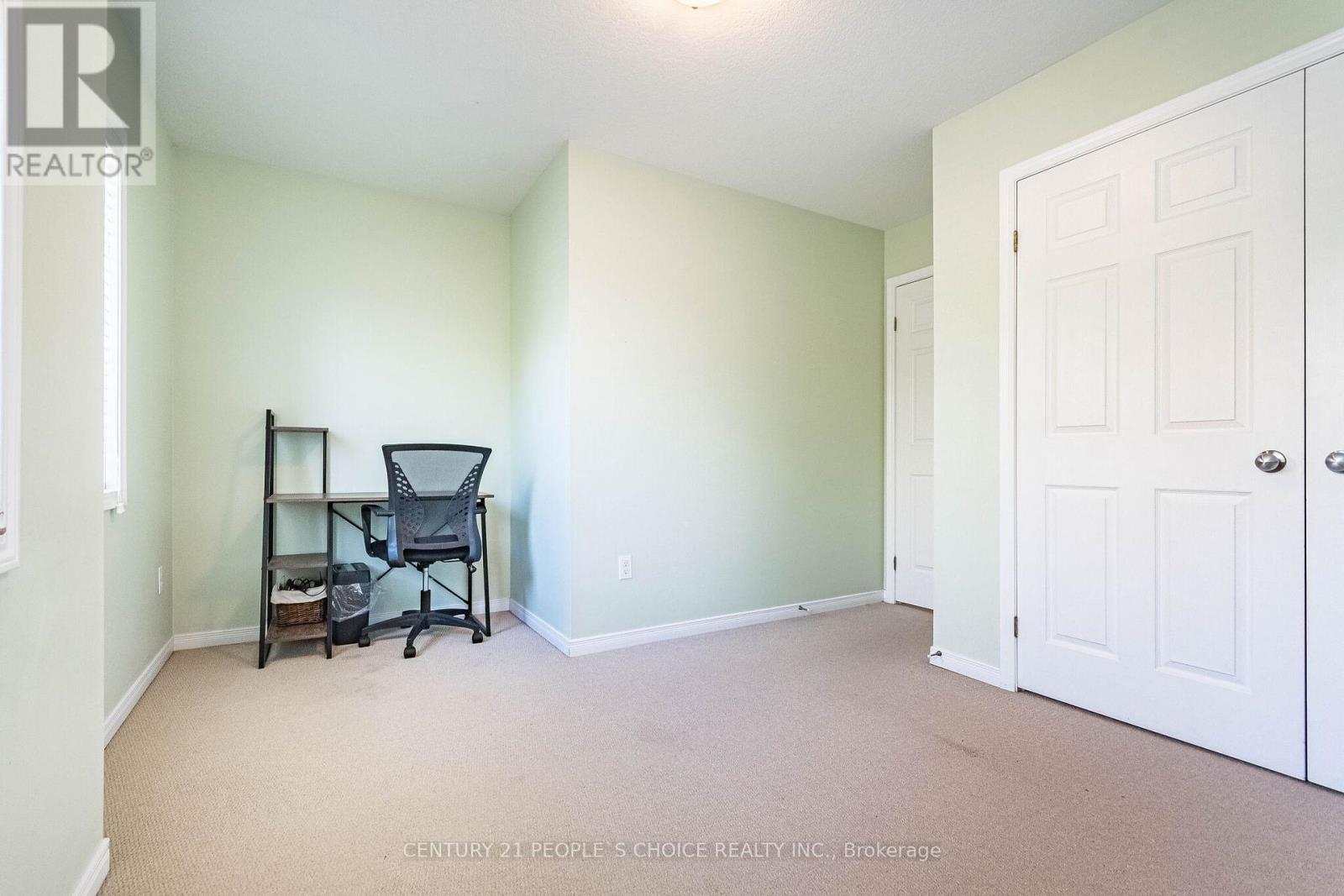 9 - 35 Mountford Drive Property Photo 35