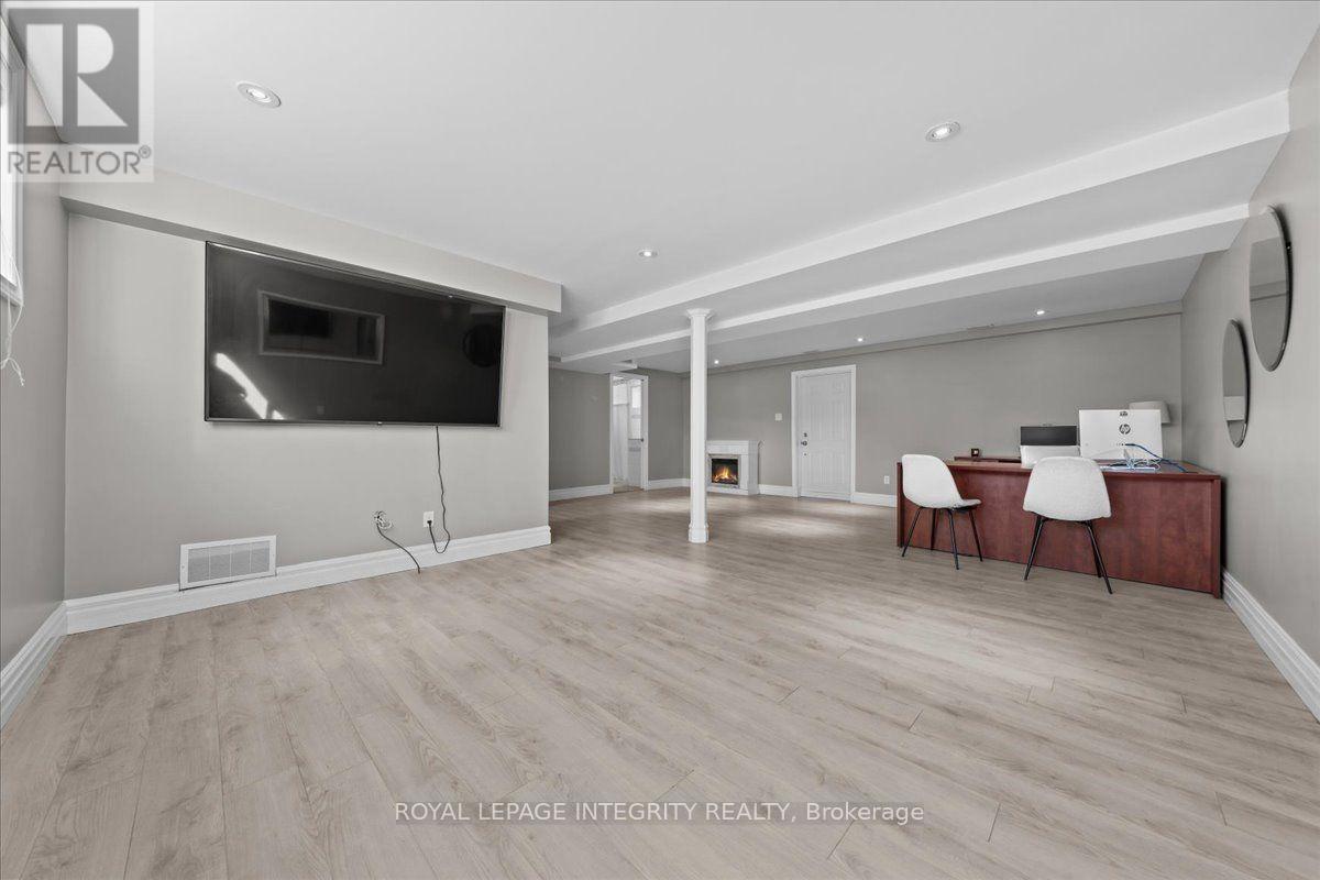 3073 Old Montreal Road Property Photo 24