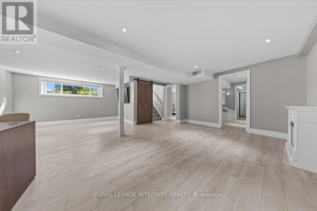 3073 Old Montreal Road Property Photo 25