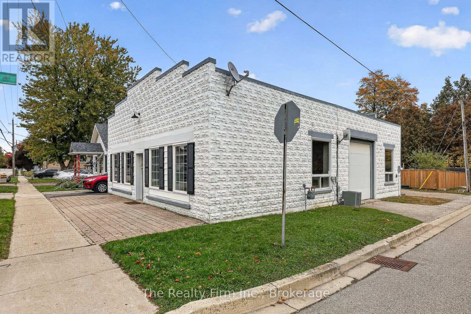141 Blandford Street Property Photo 39