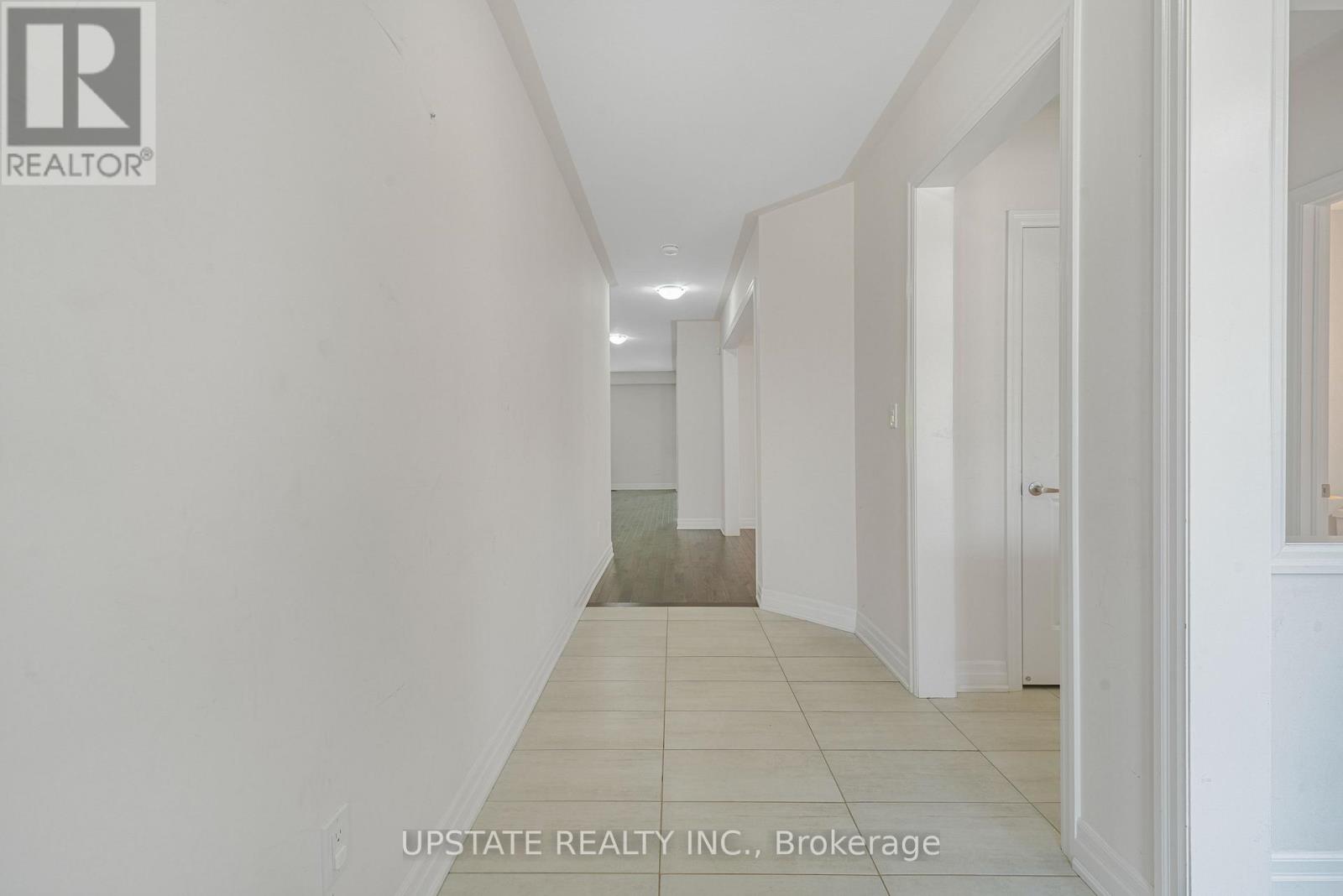 9218 White Oak Avenue N Property Photo 3
