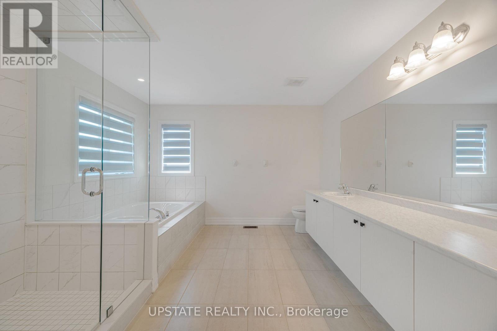 9218 White Oak Avenue N Property Photo 27